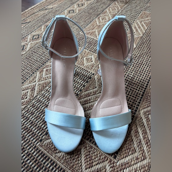 KAILEE P. Powder Blue Satin Stiletto Heels Size 8 - Picture 2 of 8